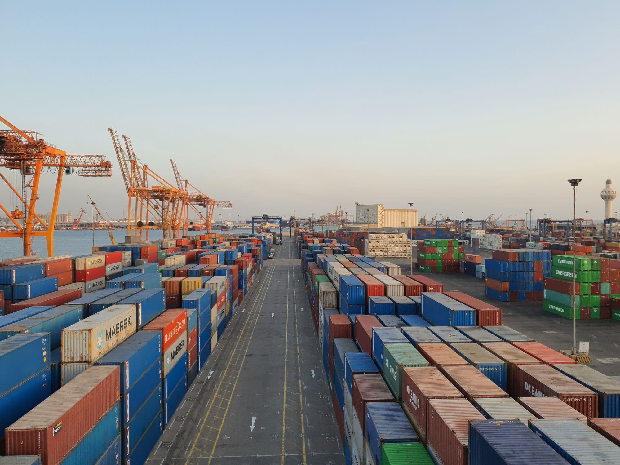 Importers & exporters